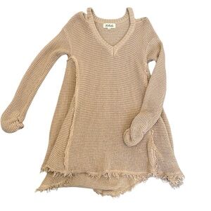 Listicle | V-Neck Sweater with Cold-Shoulder Design